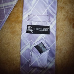 BURBERRY TIE